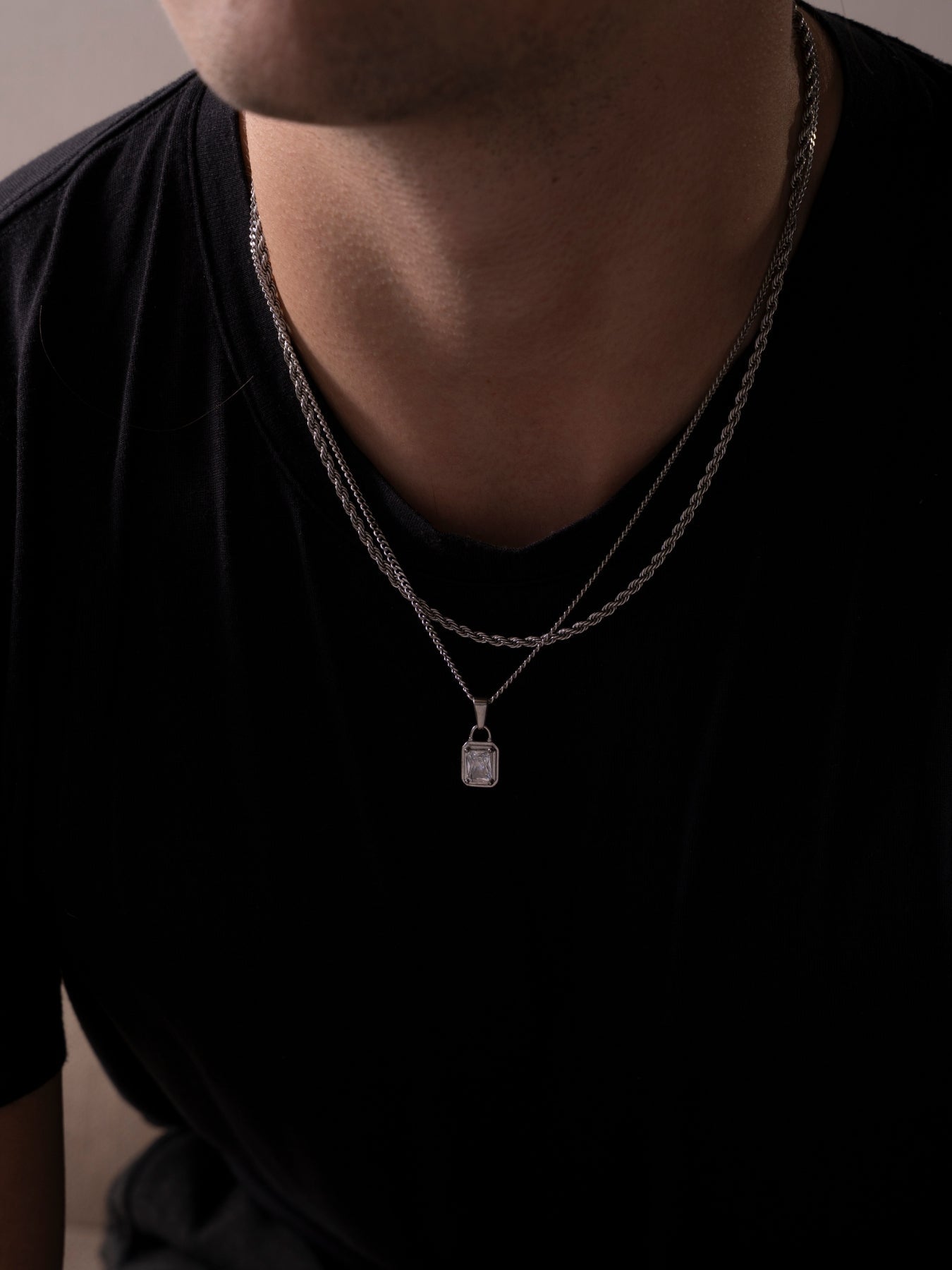 WHITE GEMSTONE NECKLACE | Silver