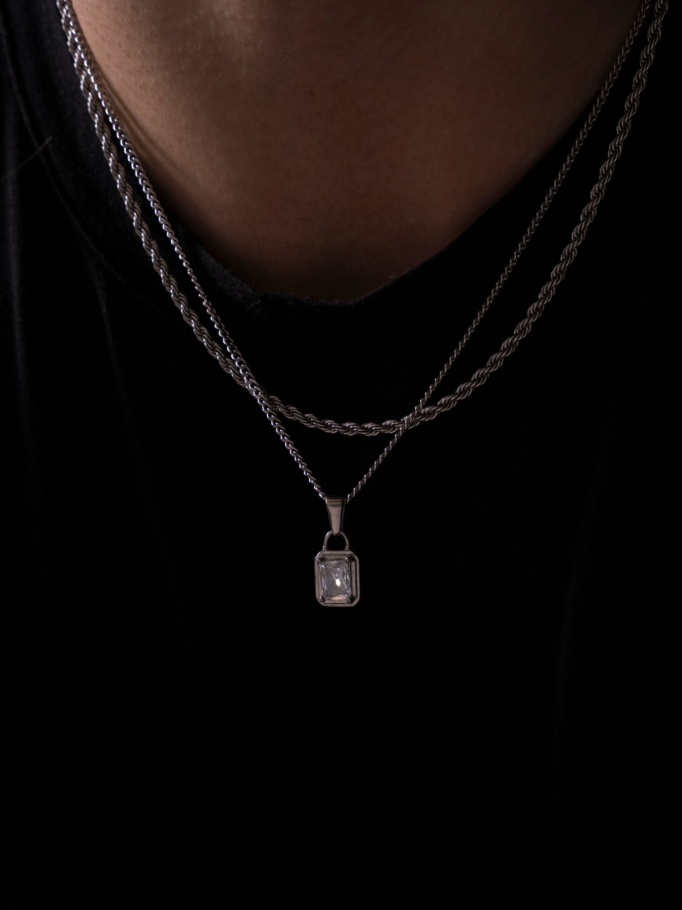 WHITE GEMSTONE NECKLACE | Silver