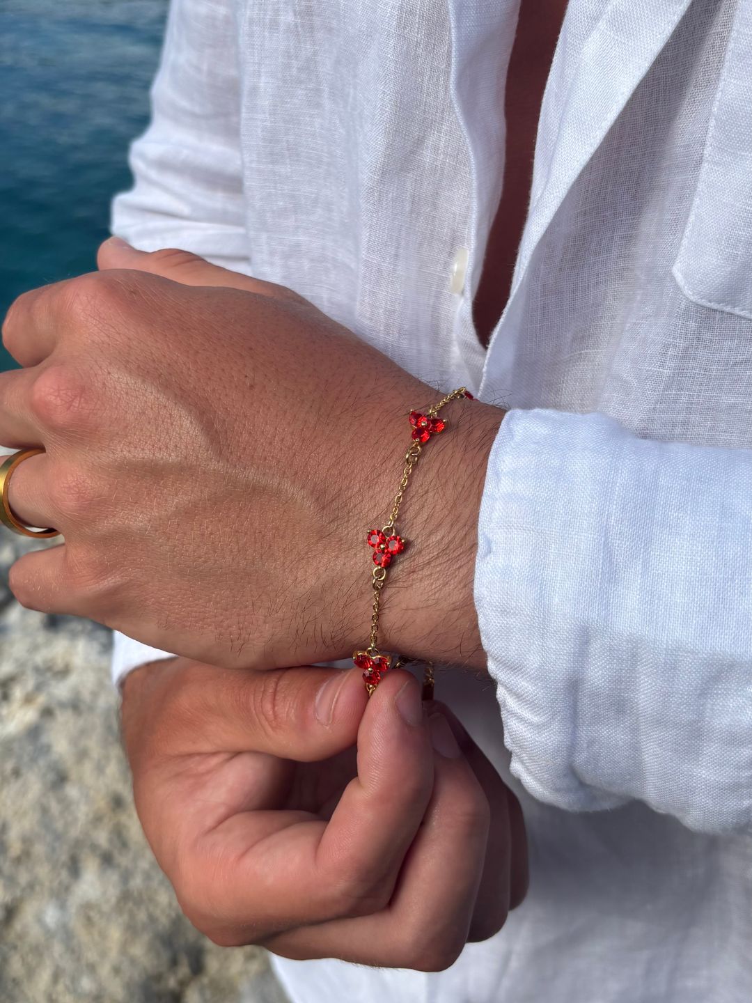 RED CLOVER BRACELET | 18K Gold