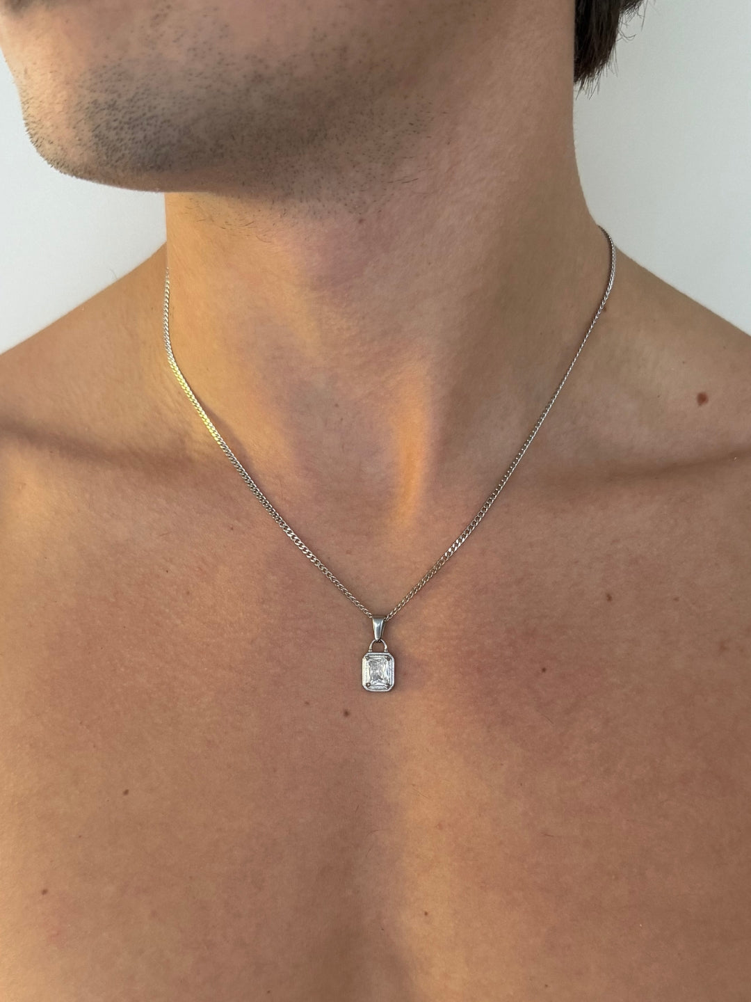 WHITE GEMSTONE NECKLACE | Silver